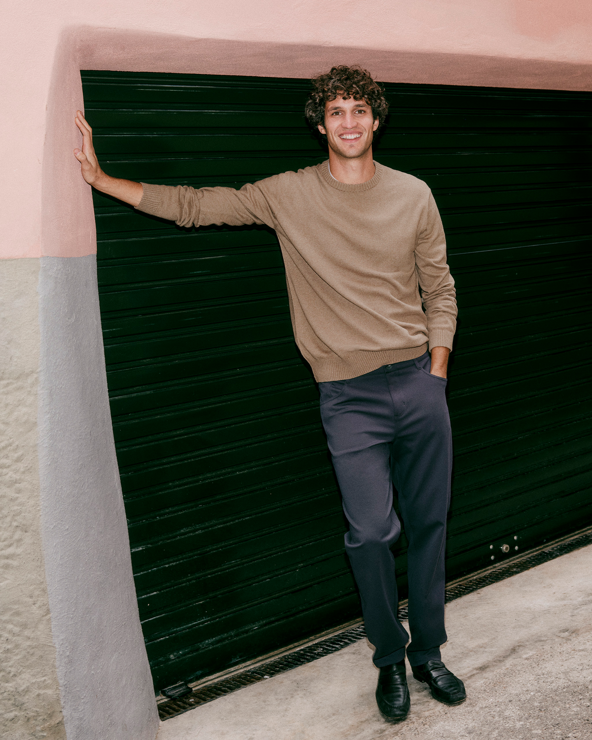 Vuori Meta™ Twill Pant Classic Fit 32 | Dark Pewter