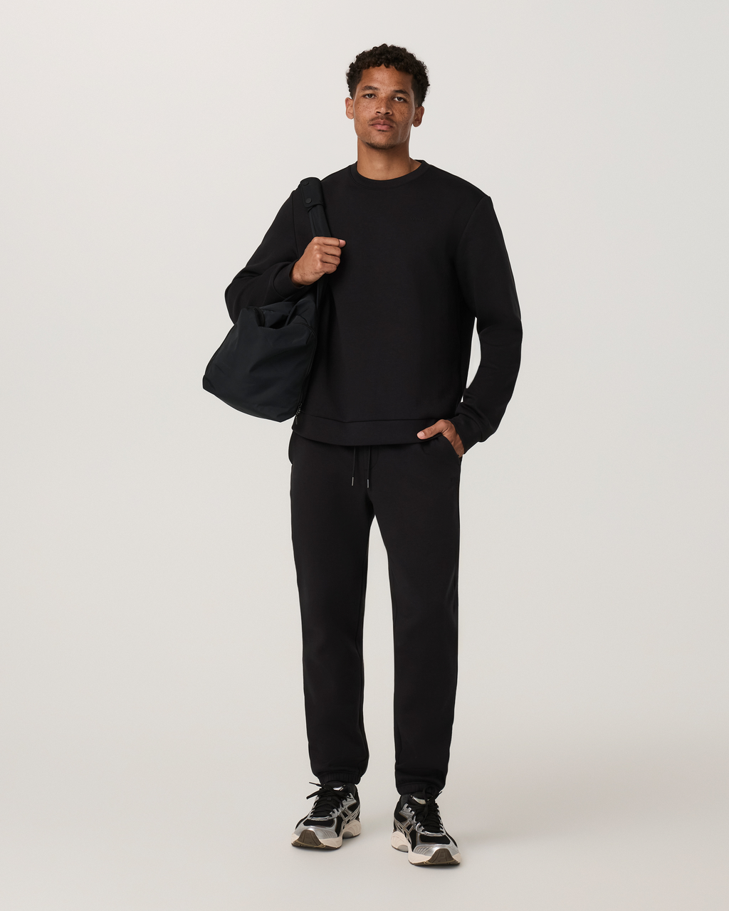 Vuori Galaxy Crew | Washed Black