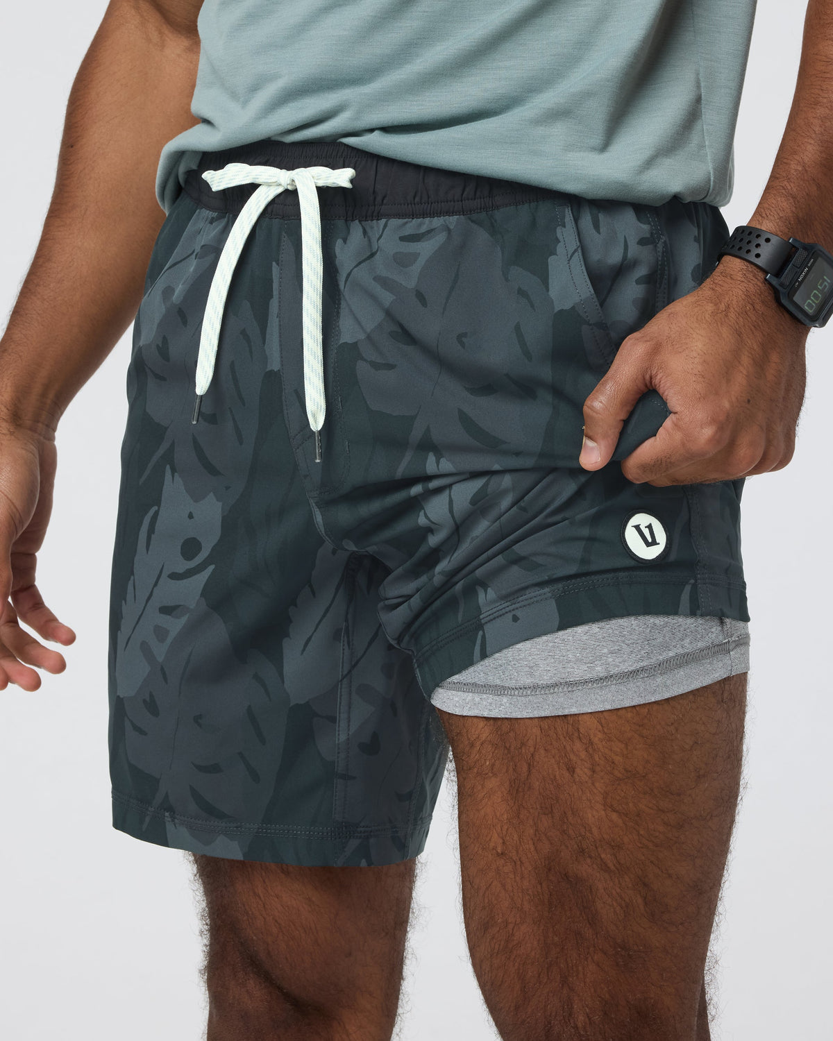 Kore Short Lined 7 | Black Leaves