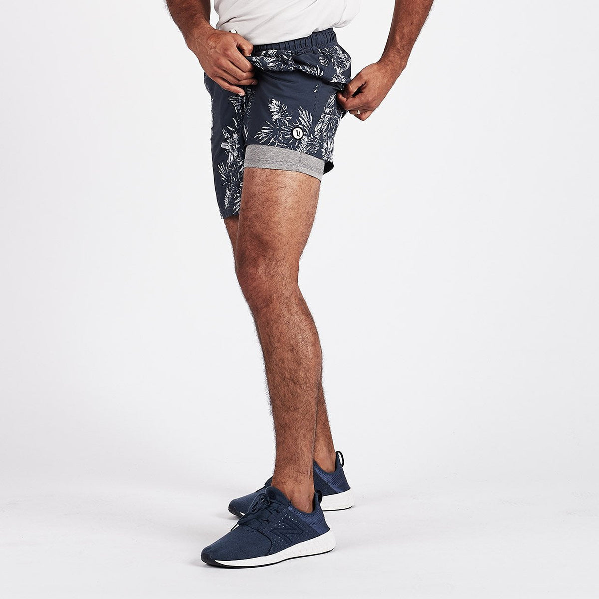 Kore Short Lined 7 | Navy Vintage Floral