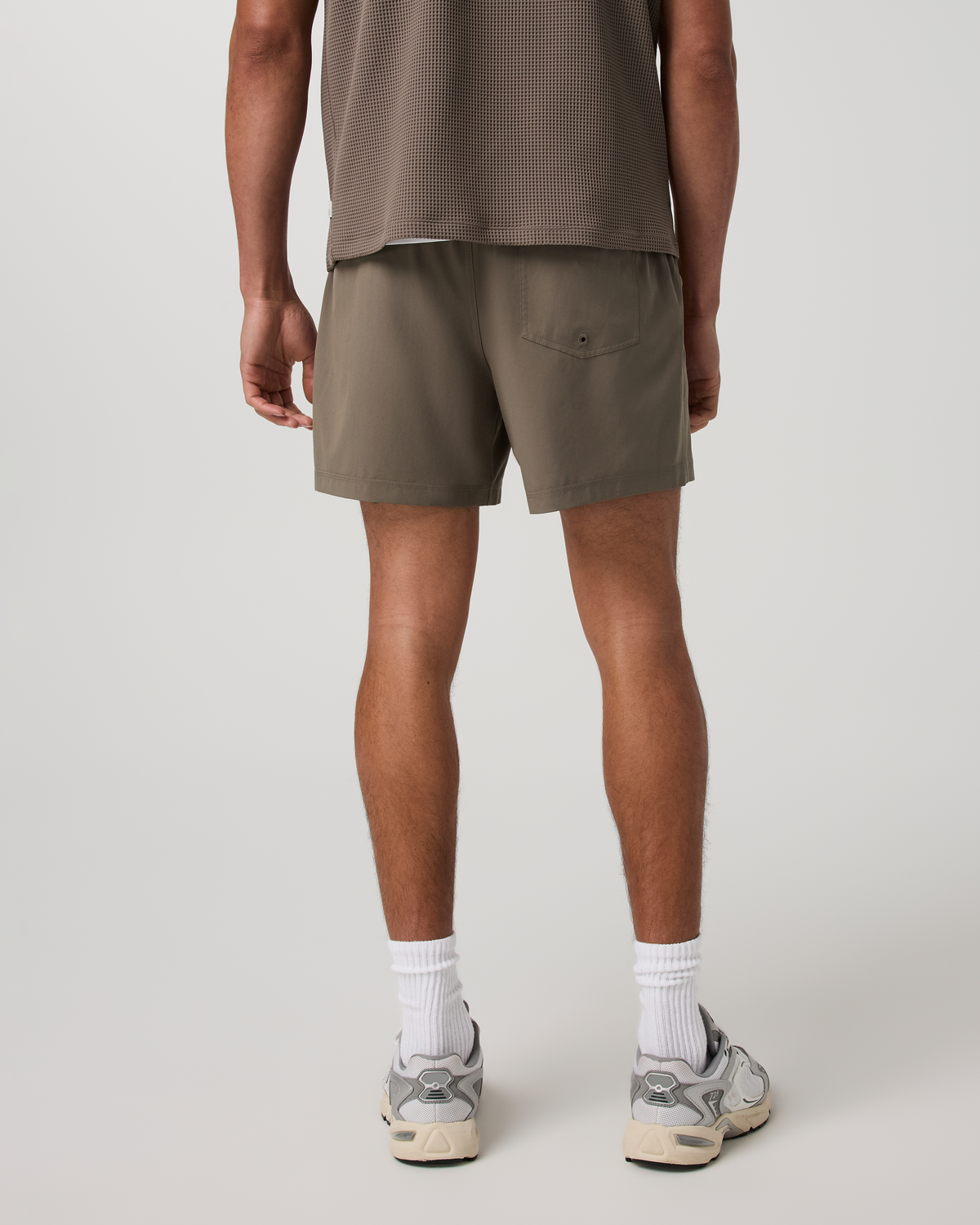 Kore Short Unlined 5 | Bark