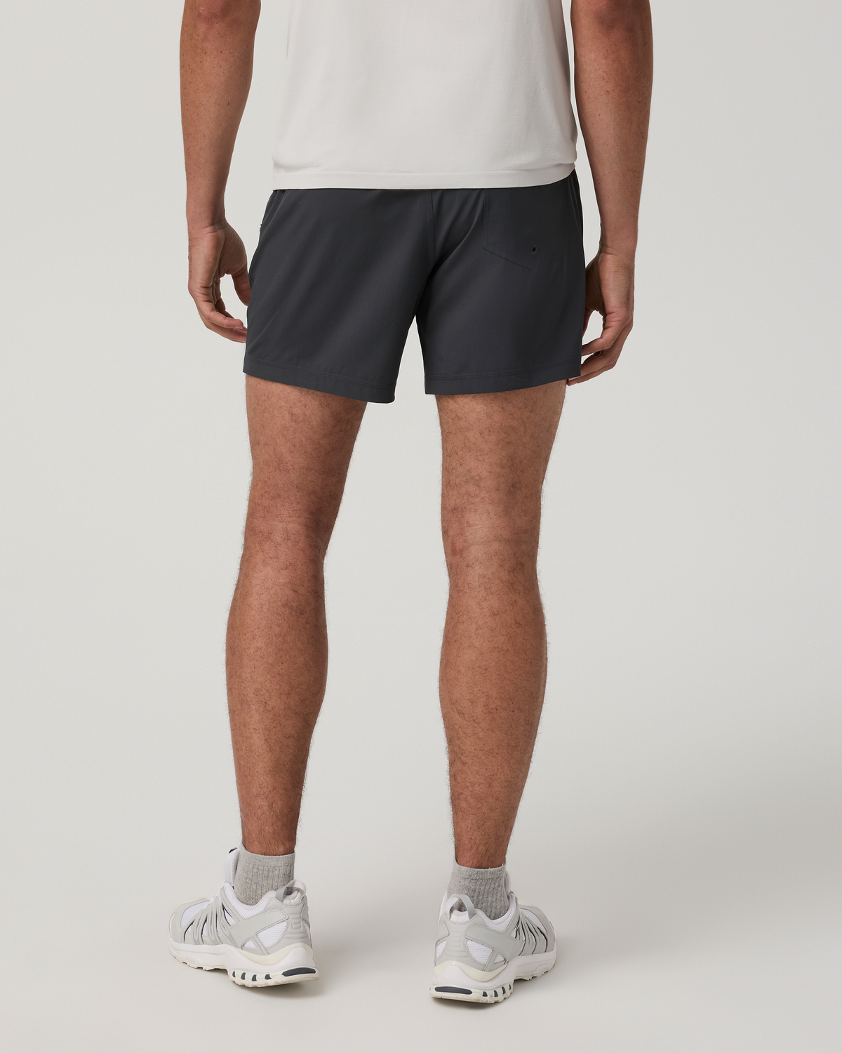Kore Short Unlined 5 | Charcoal