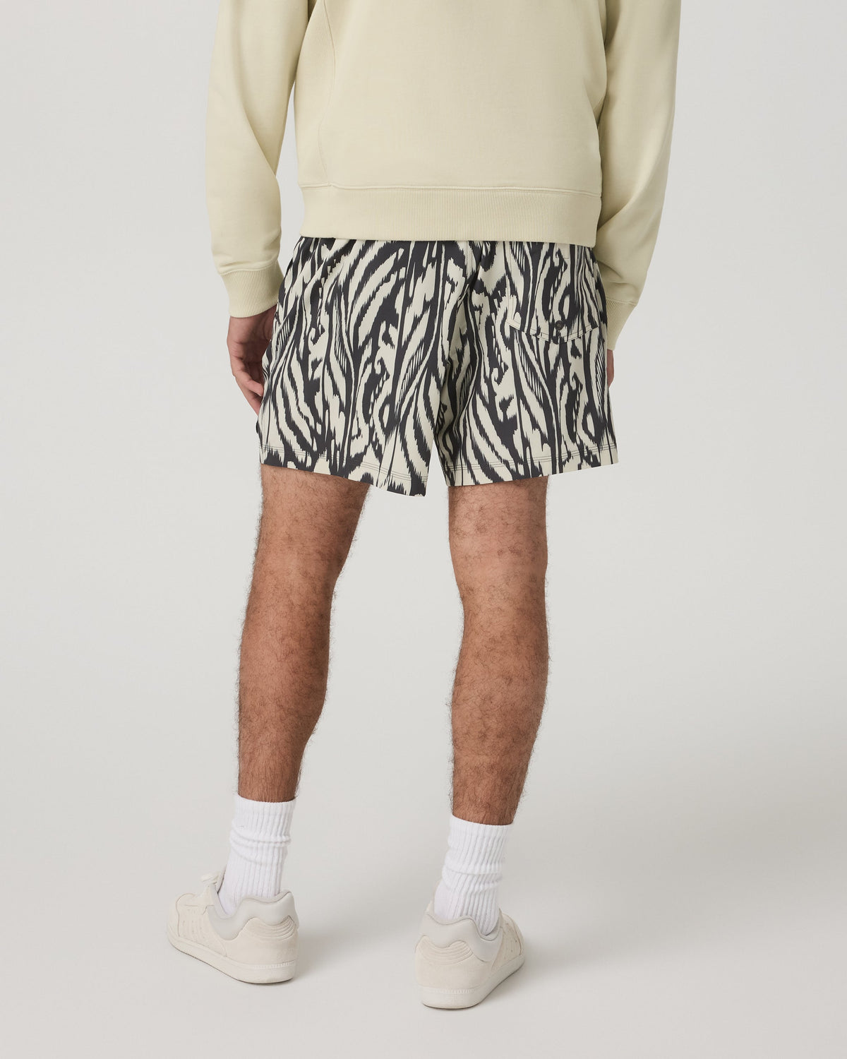 Kore Short Unlined 5 | Sandalwood Mirage