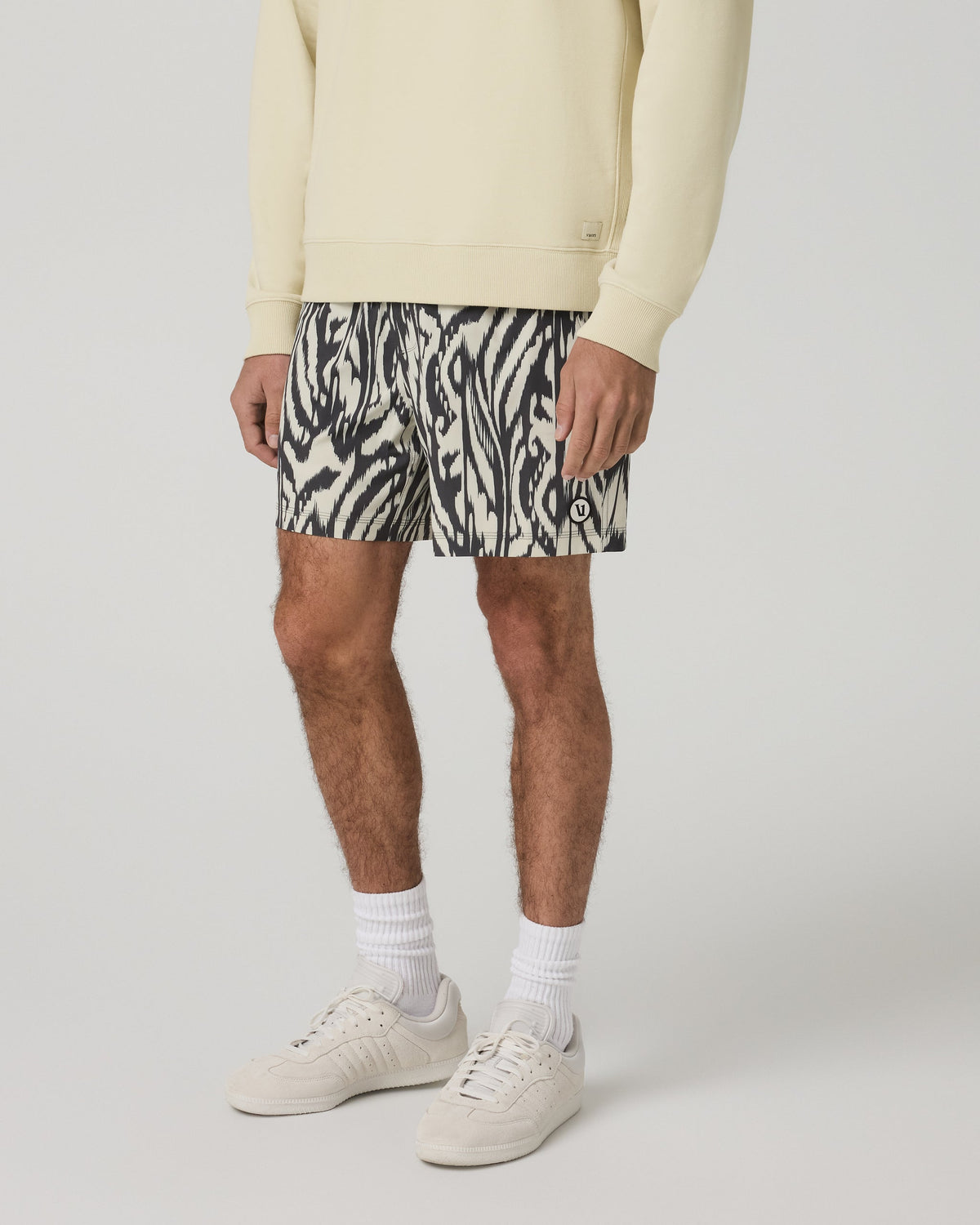 Kore Short Unlined 5 | Sandalwood Mirage