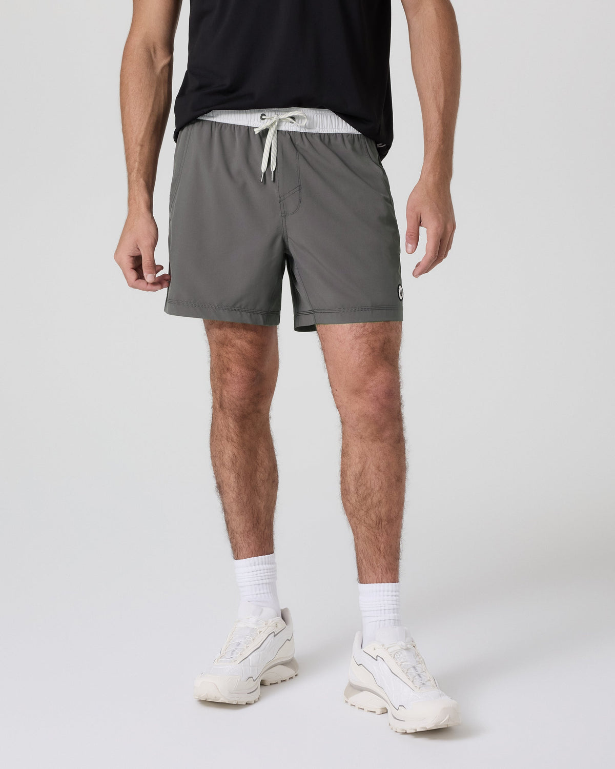 Kore Short Unlined 5 | Warm Grey