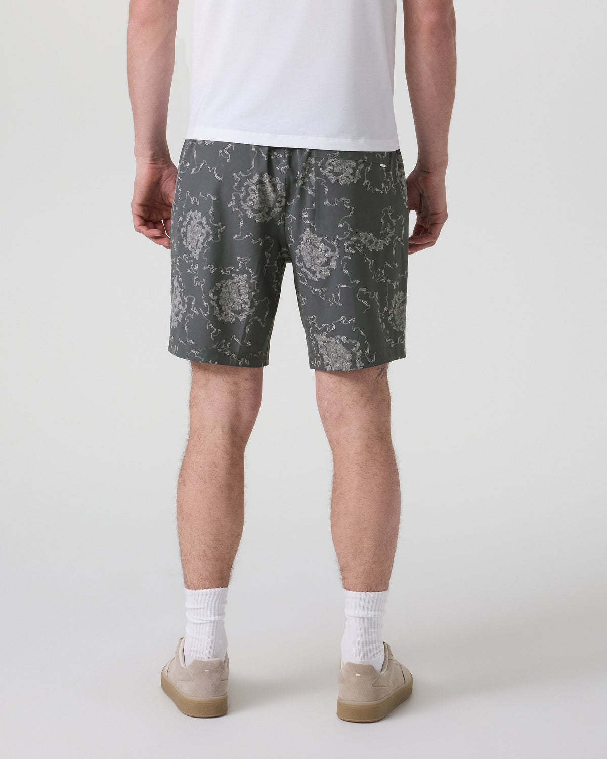 Kore Short Lined 7 Vuori x Kelsey Brookes | Dark Pewter