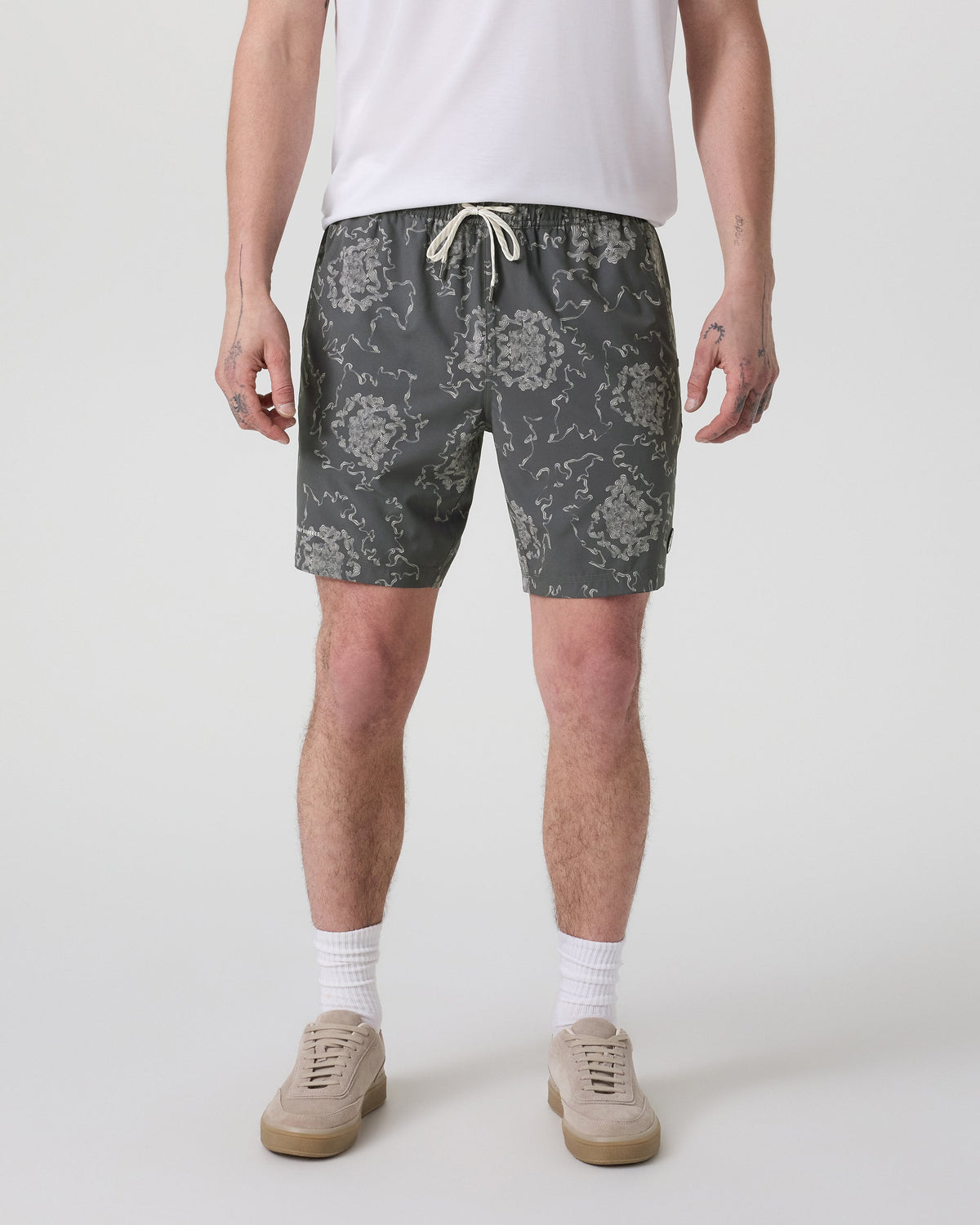 Kore Short Lined 7 Vuori x Kelsey Brookes | Dark Pewter