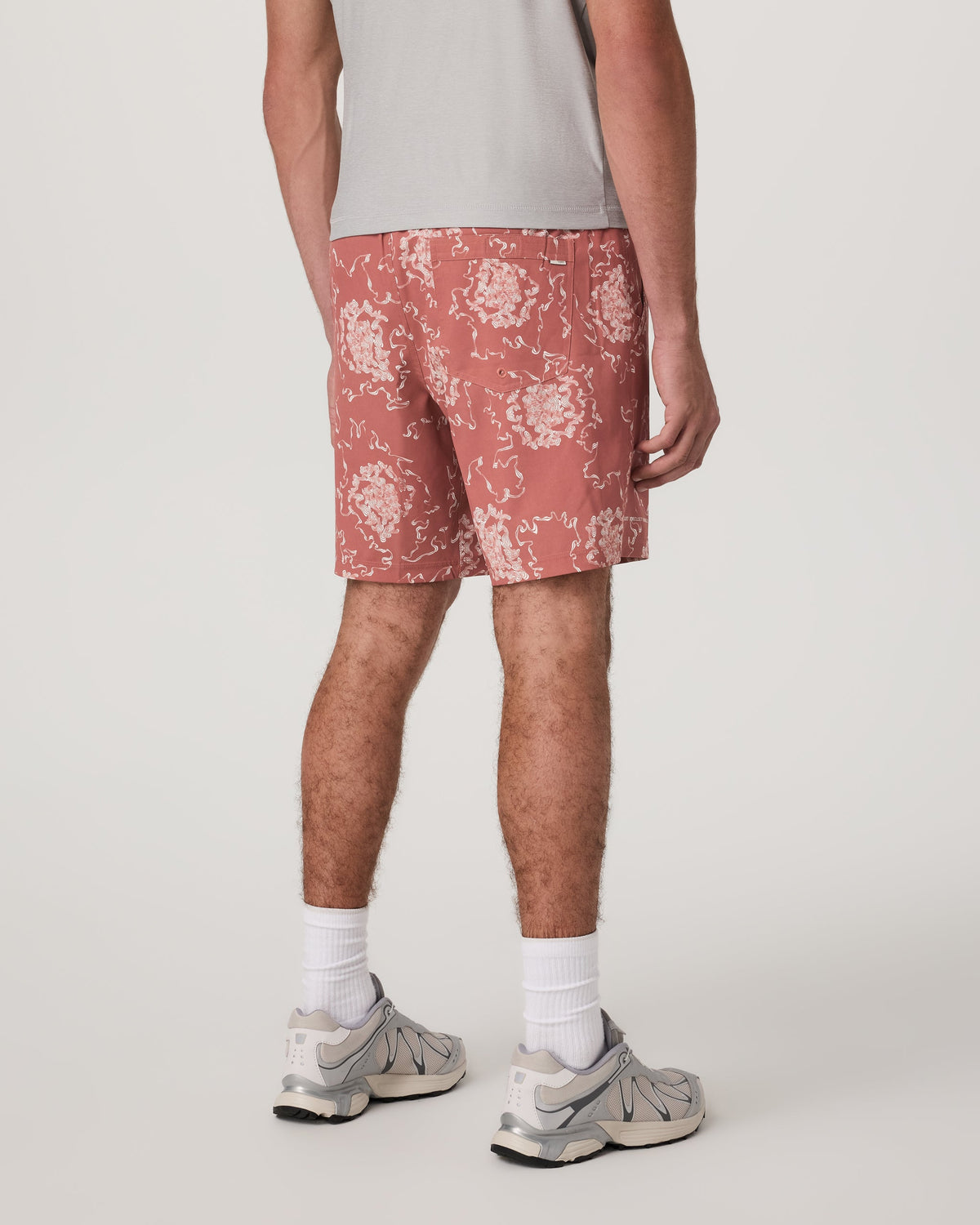 Kore Short Lined 7 Vuori x Kelsey Brookes | Mojave
