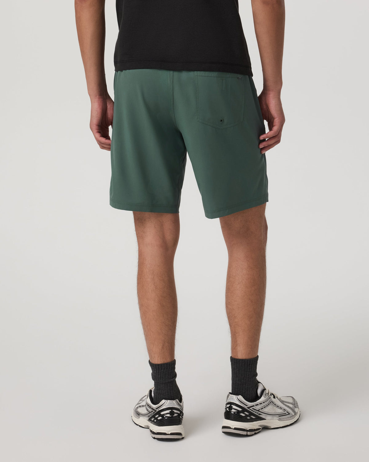 Kore Short Unlined 9 | Agate Green Tonal