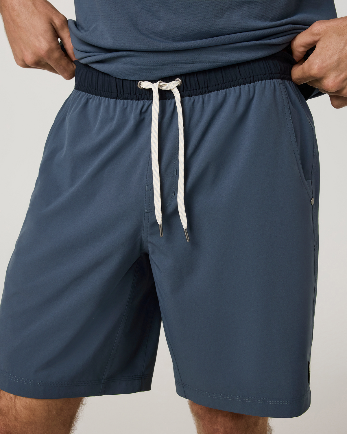 Kore Short Unlined 9 | Bay Blue/Ink