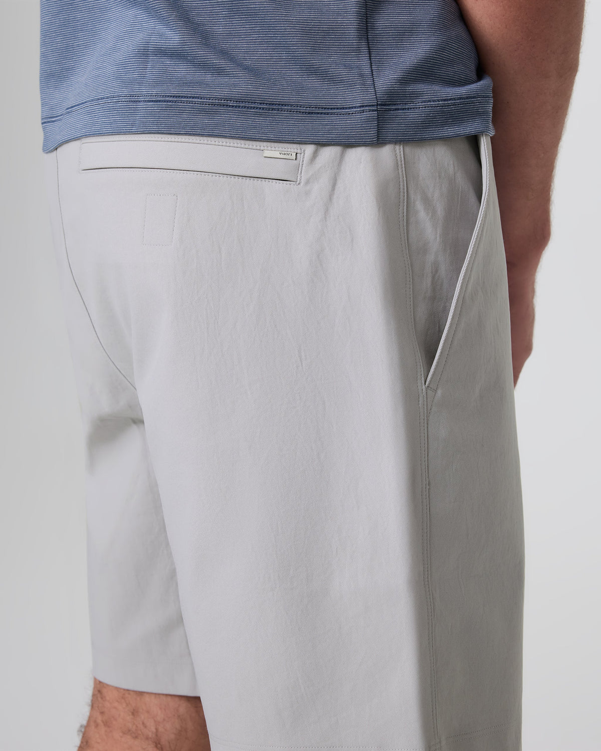 Cascade Crinkle Elastic Waist Short 8 | Fog