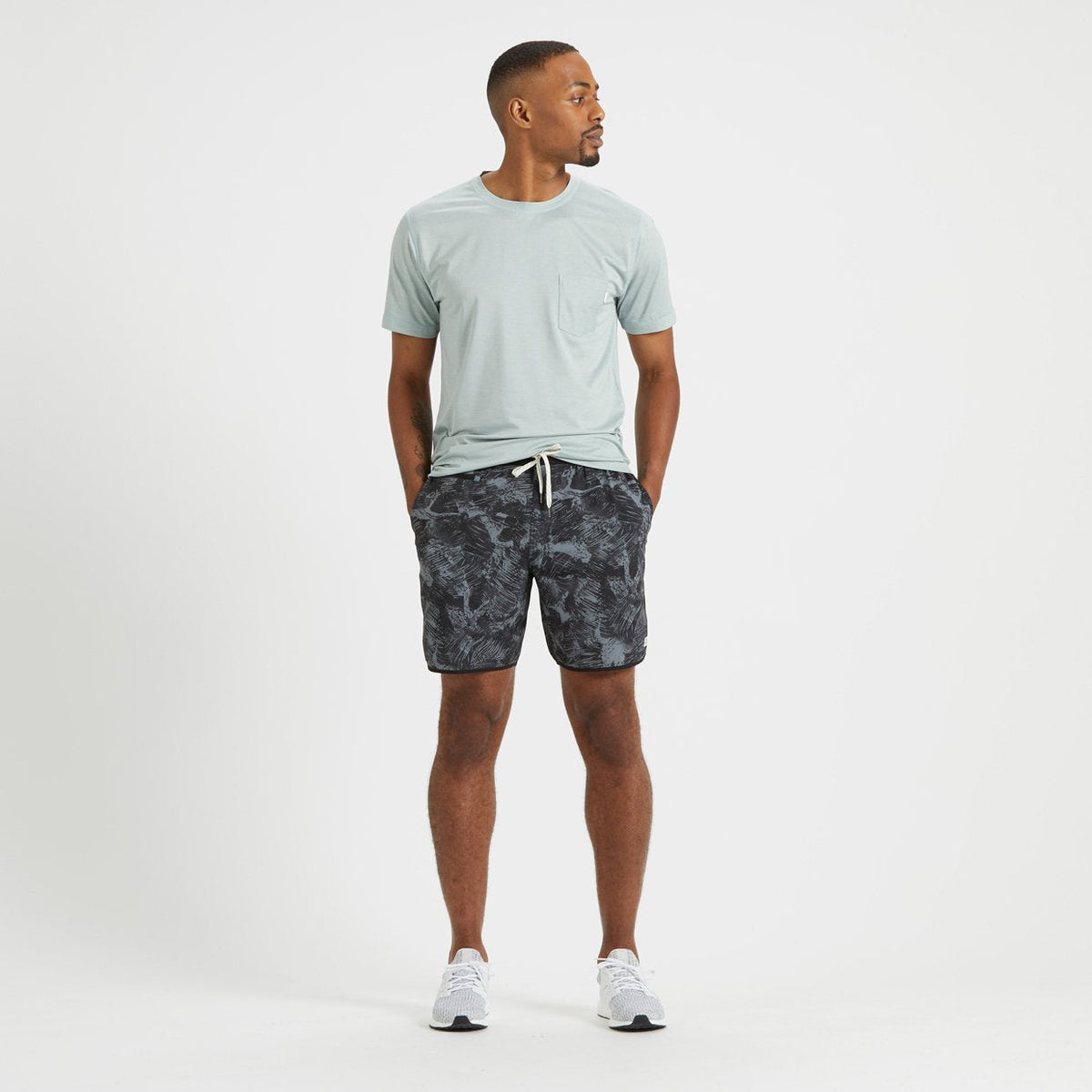 Banks Short Unlined 7 | Black Scribble