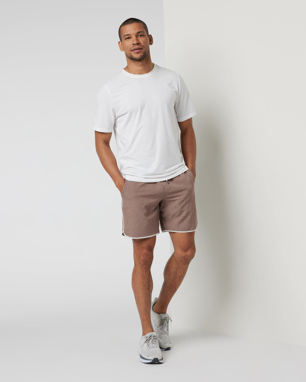 Banks Short Unlined 7 | Clove Linen Texture