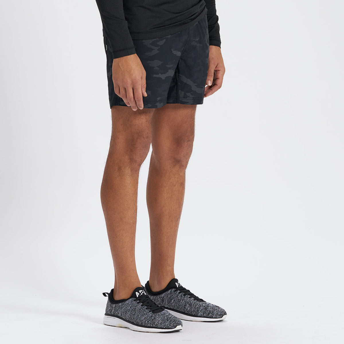Kore Short Lined 5 | Black Watercolor Camo