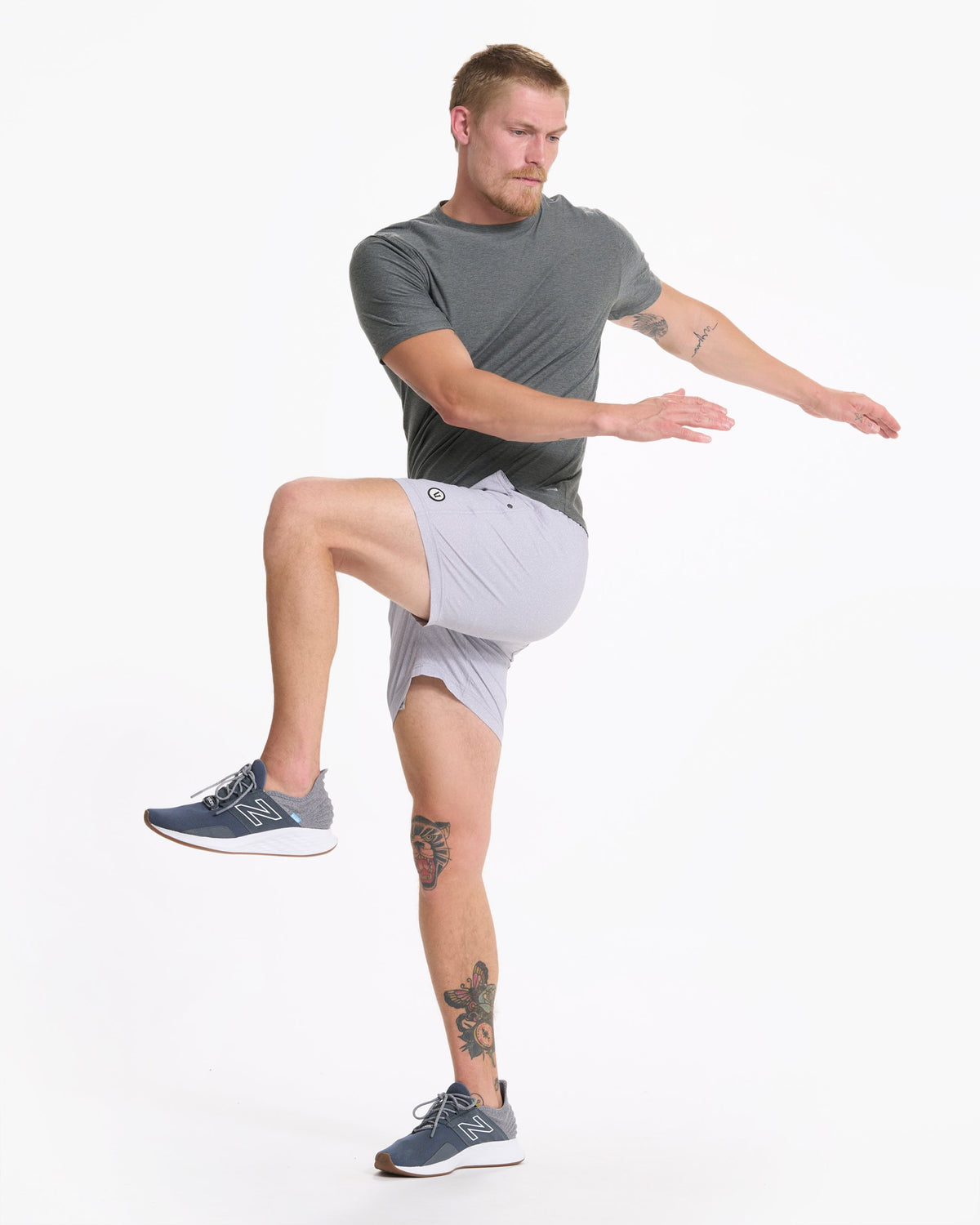 Kore Short Lined 5 | Platinum Dashed Lines