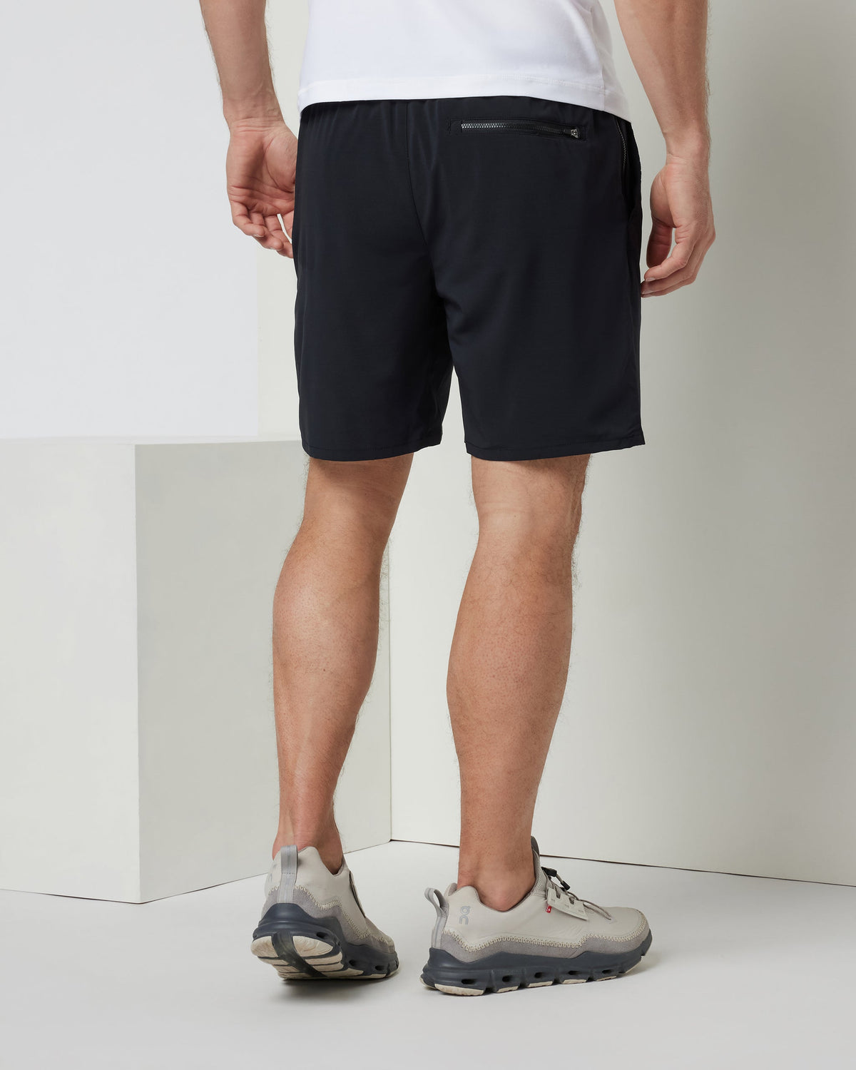 Elevate Kore Short Lined 7 | Black