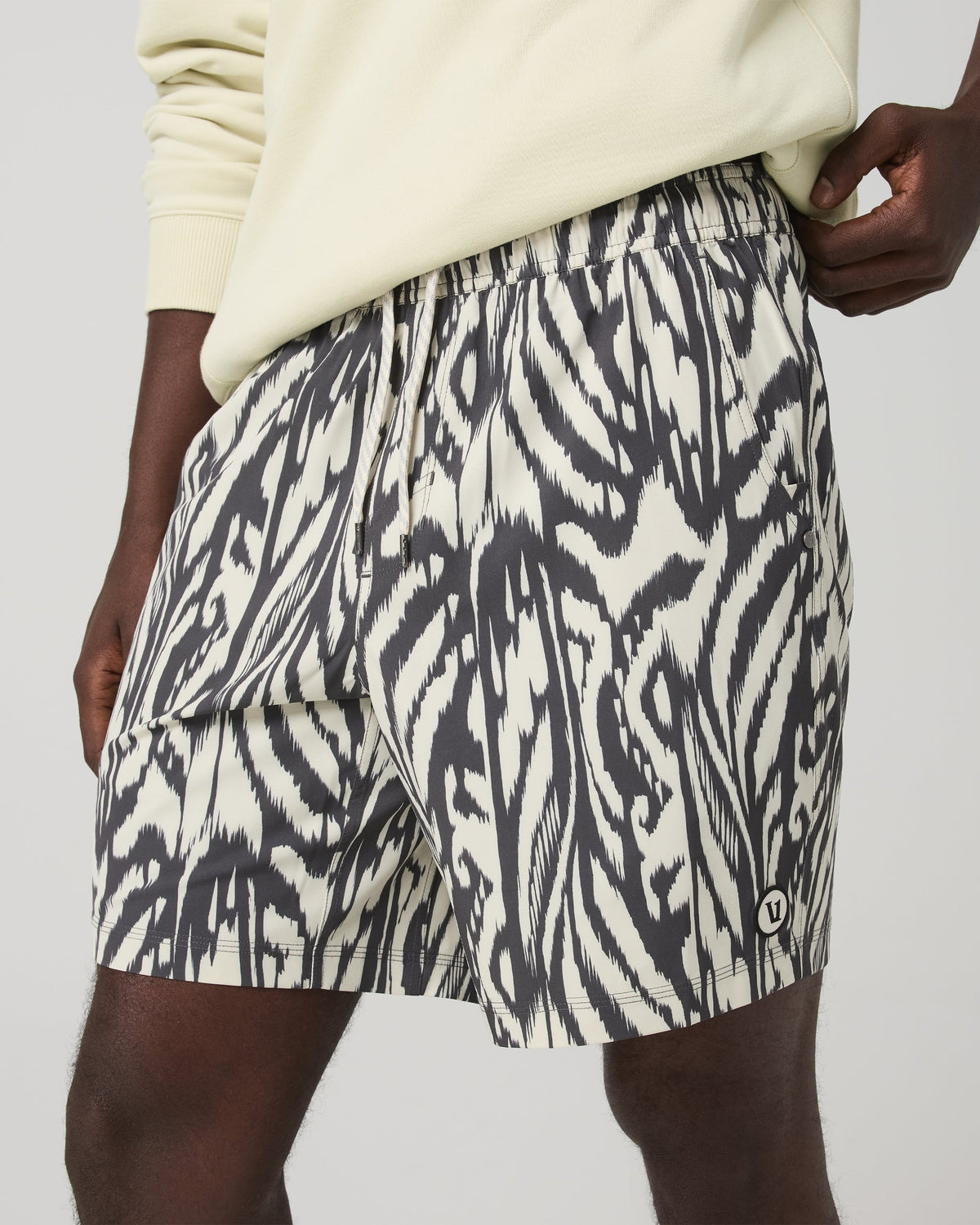 Kore Short Unlined 7 | Sandalwood Mirage
