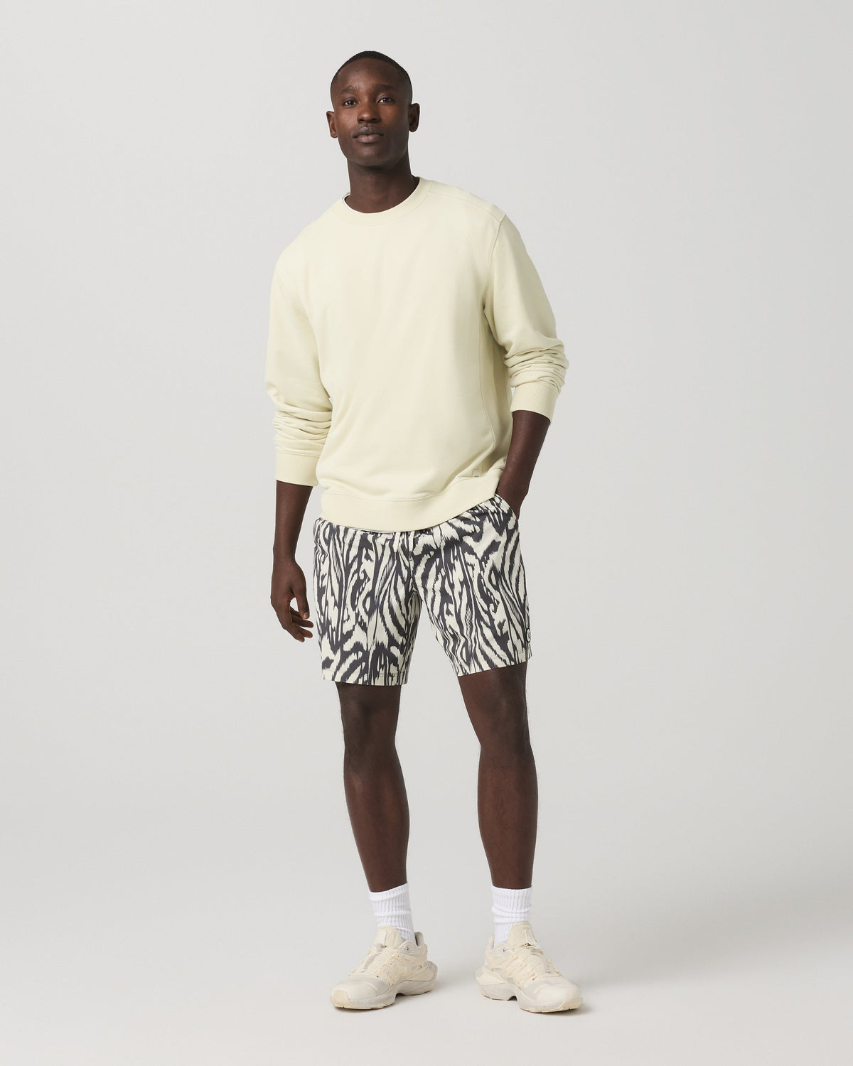Kore Short Unlined 7 | Sandalwood Mirage