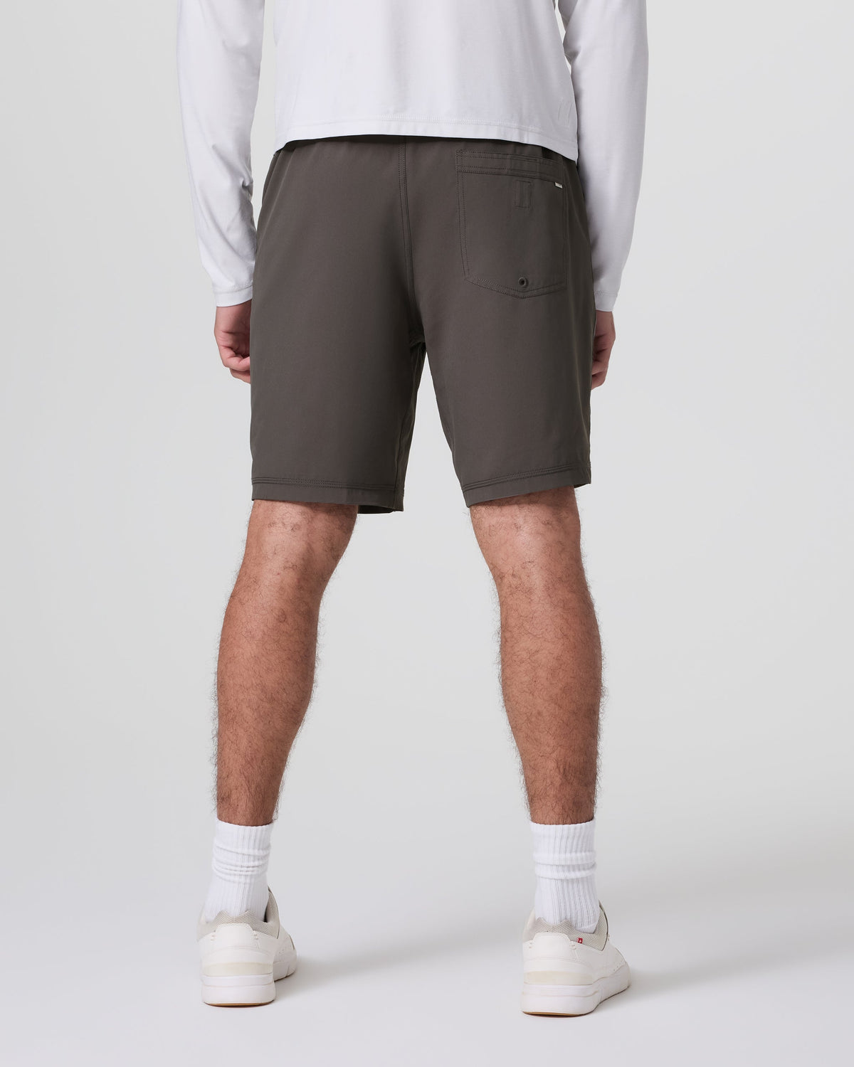 Kore Short Lined 9 | Warm Grey