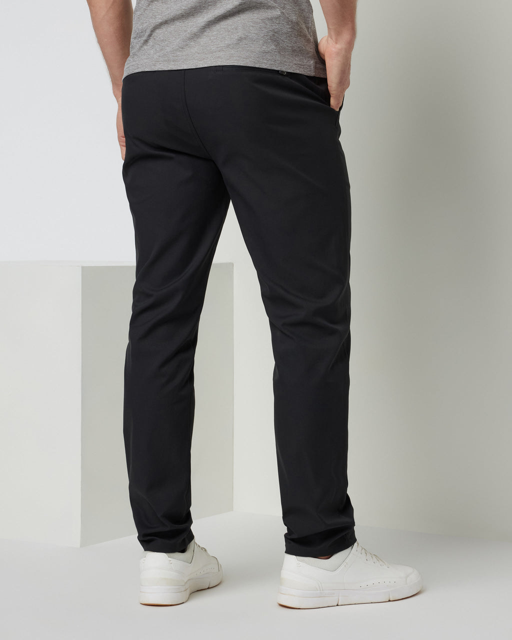 Cascade Tech Chino Pant Athletic Slim Fit 30 | Black