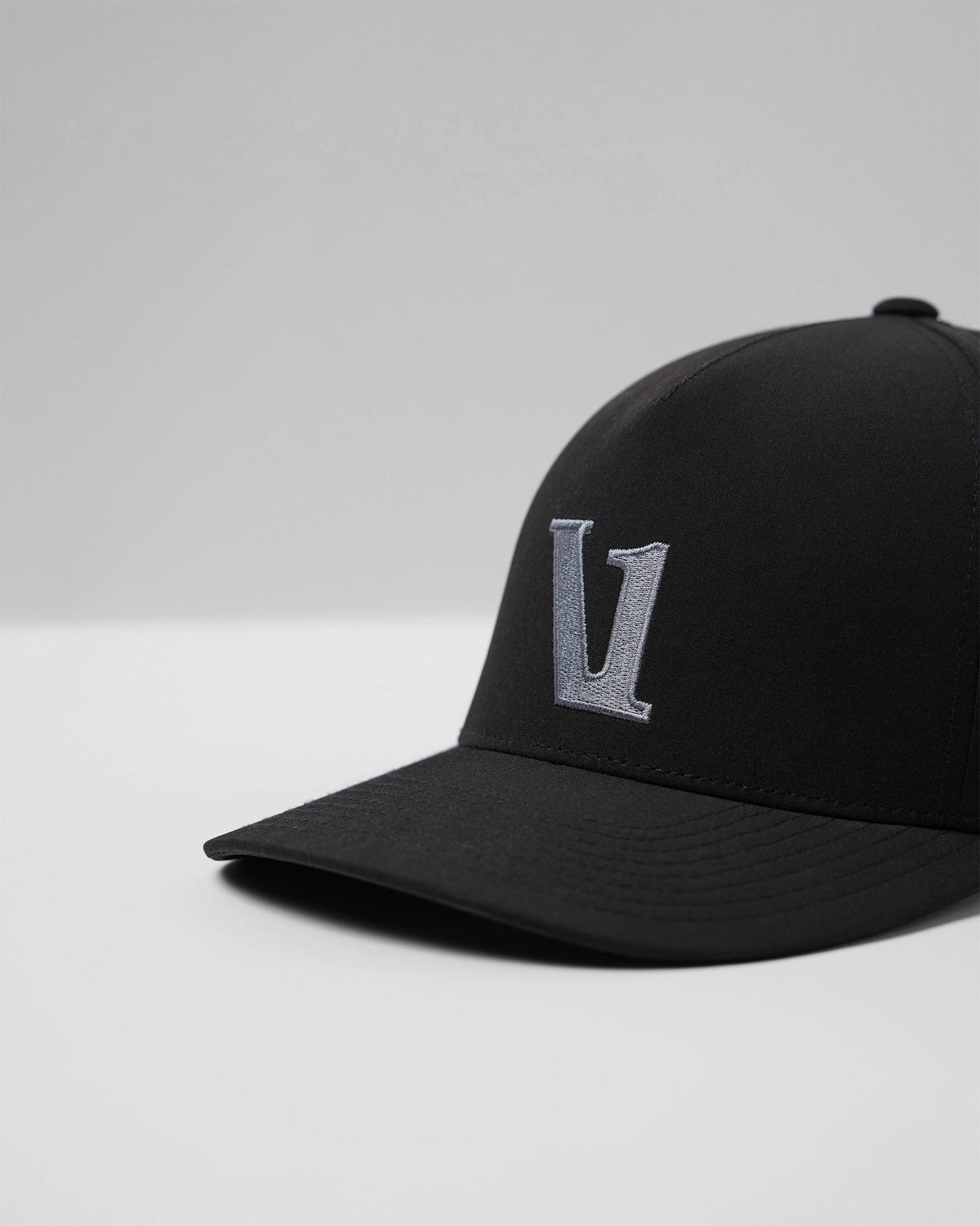 Magnitude Hat | Black