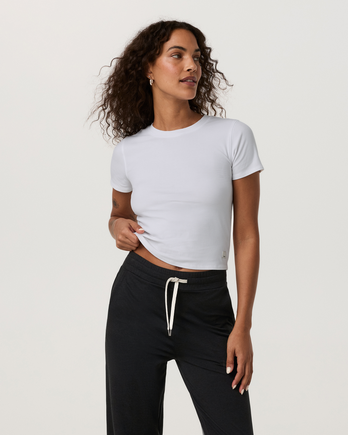 Pose Fitted Tee | White