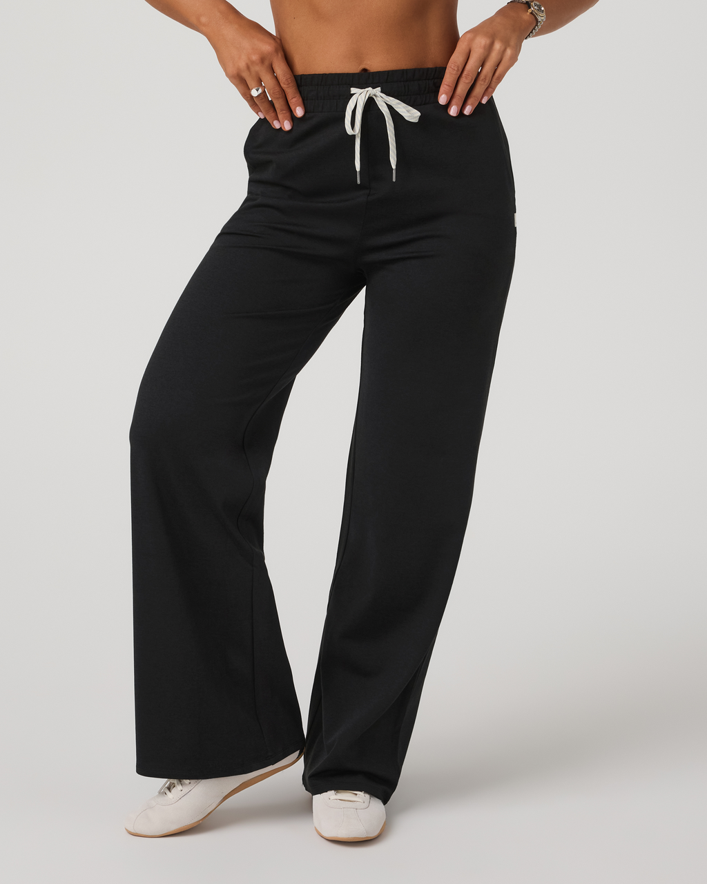 Halo Essential Wideleg Pant - Short | Black Heather
