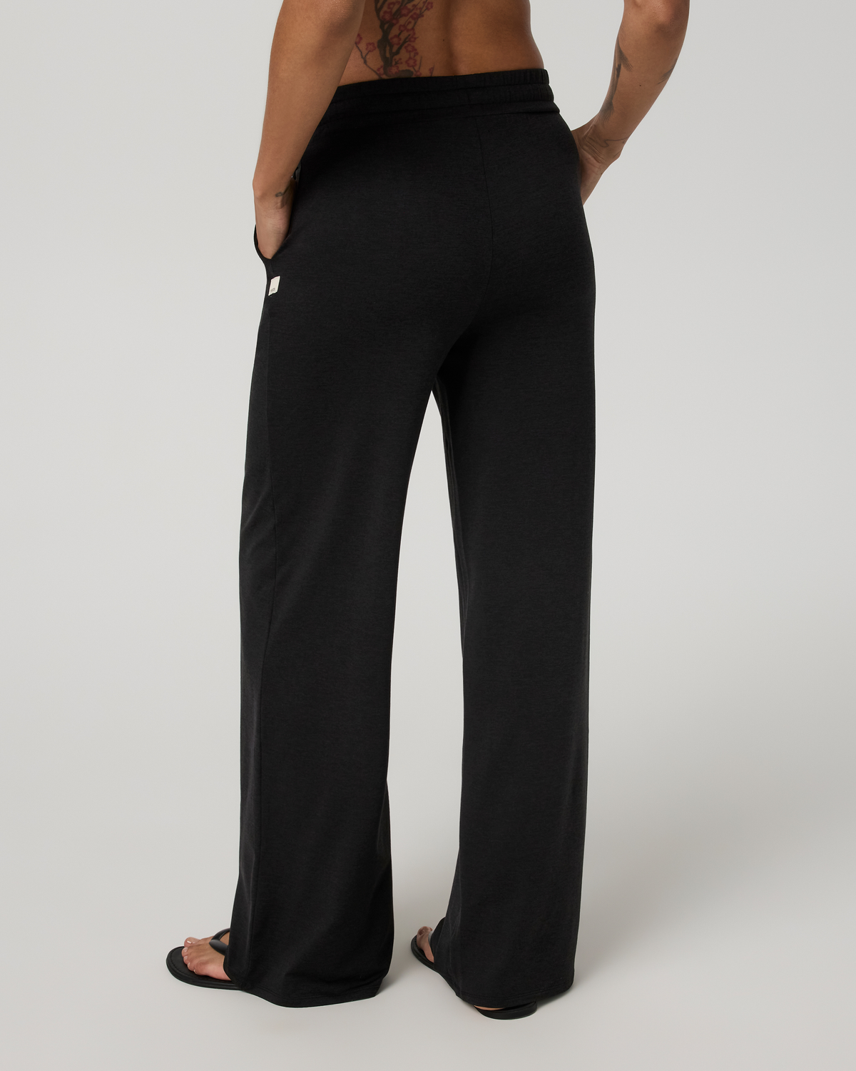 Halo Essential Wideleg Pant | Black Heather