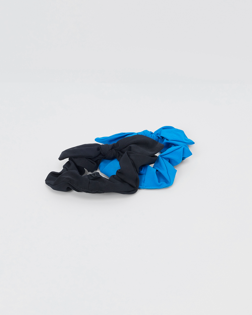 Tie Scrunchy 2.0 | Black